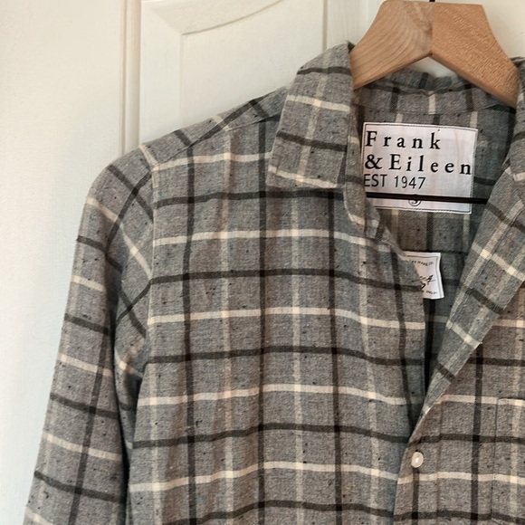 Frank & Eileen | Gray Plaid Barry Long Sleeve Flannel Size Small Quiet Luxury - Picture 3 of 10